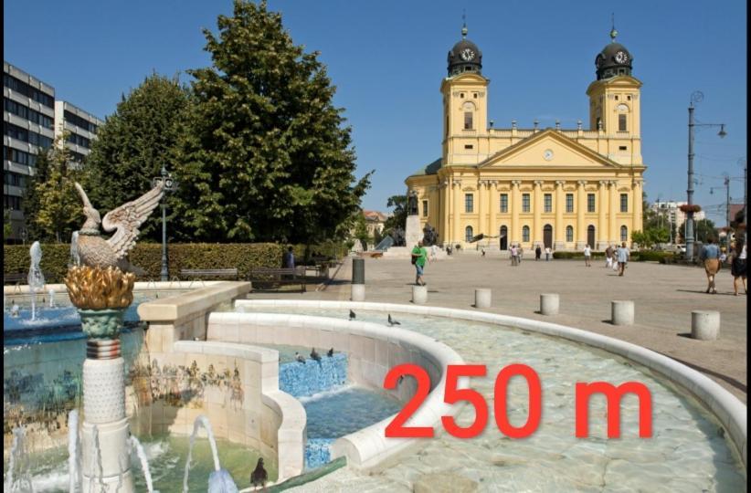 Kossuth Garden Leilighet Debrecen Eksteriør bilde